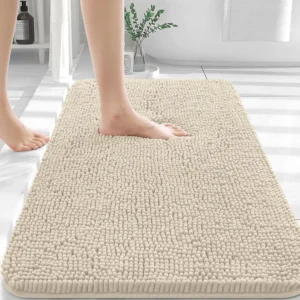 Sand-coloured chenille bathroom rug 30x20 with non-slip rubber backing